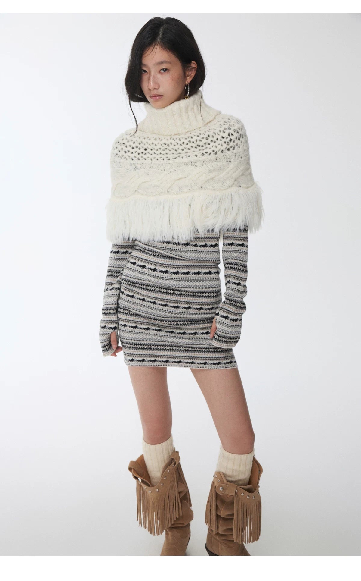 CABLE-KNIT FRINGED HIGH-NECK CAPELET – 2colors