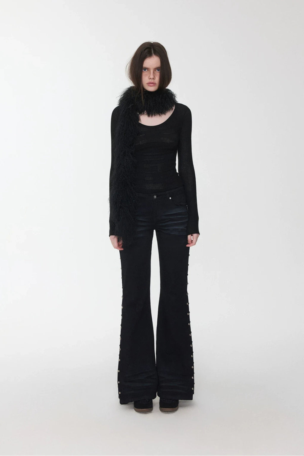 CAT-WHISKER STUDDED FLARED JEANS – 2colors