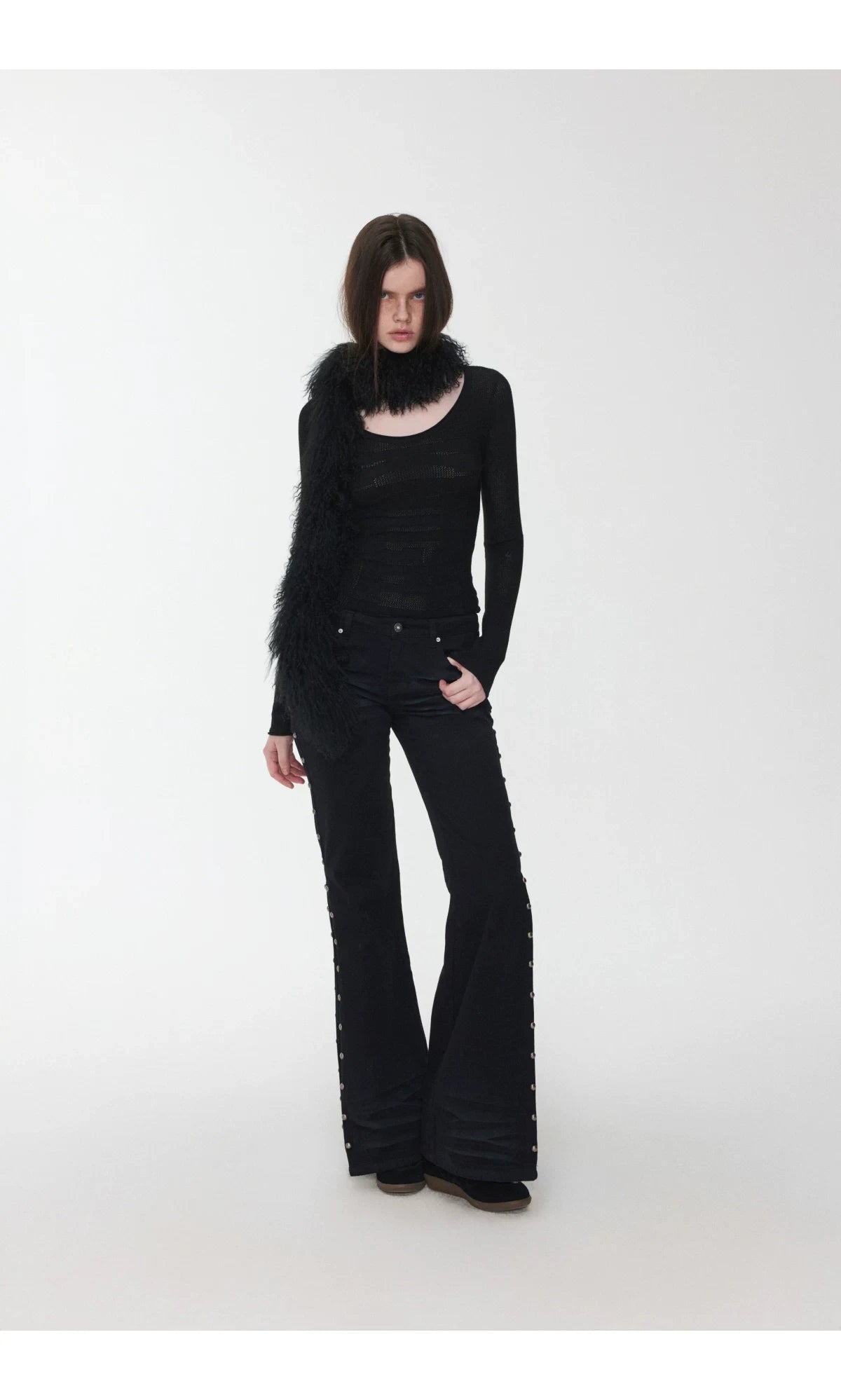 CAT-WHISKER STUDDED FLARED JEANS – 2colors