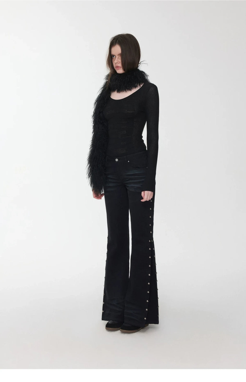 CAT-WHISKER STUDDED FLARED JEANS – 2colors