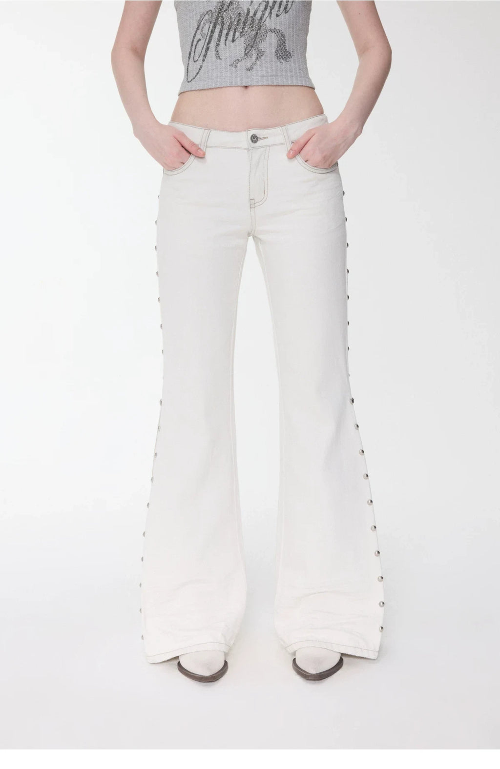 CAT-WHISKER STUDDED FLARED JEANS – 2colors