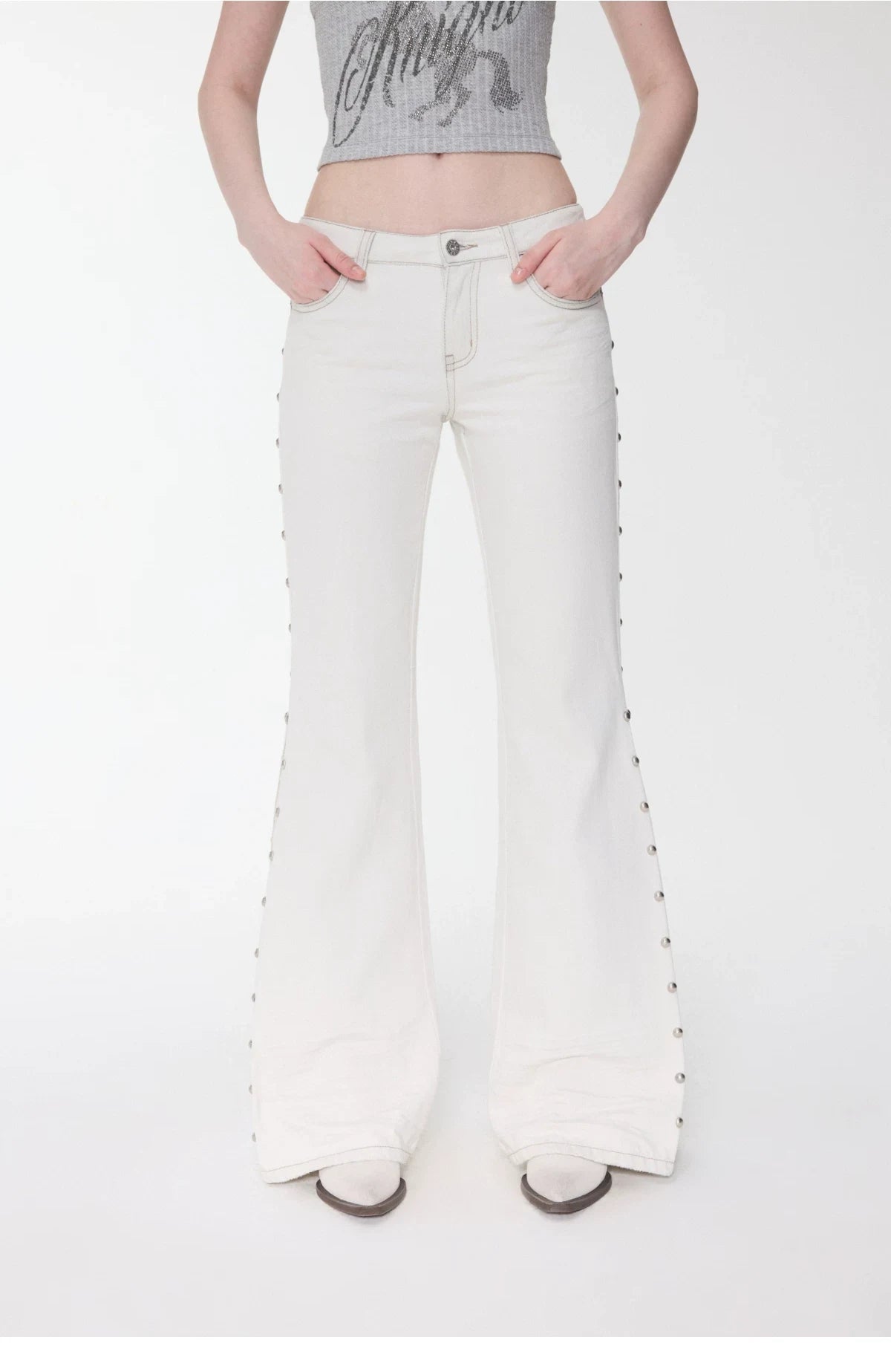 CAT-WHISKER STUDDED FLARED JEANS – 2colors