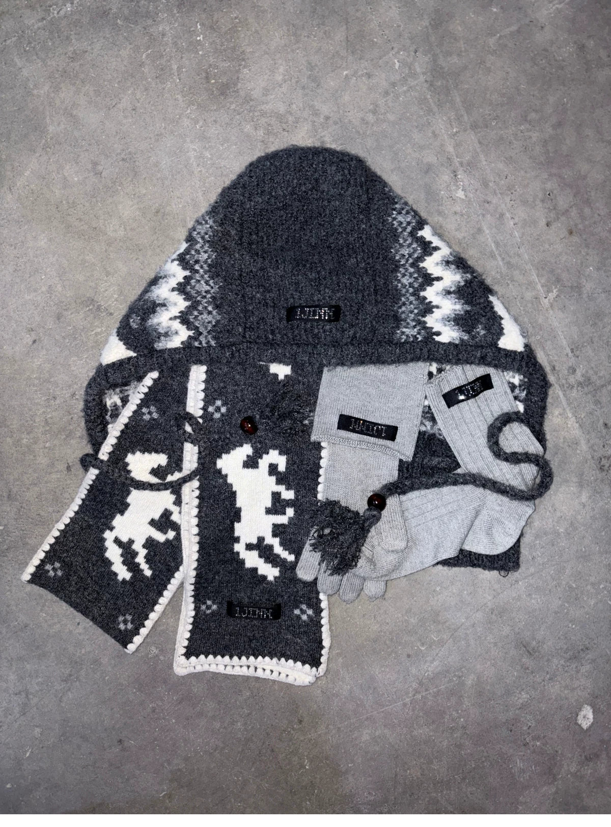 FAIR ISLE PONY JACQUARD KNIT HOOD – 3colors