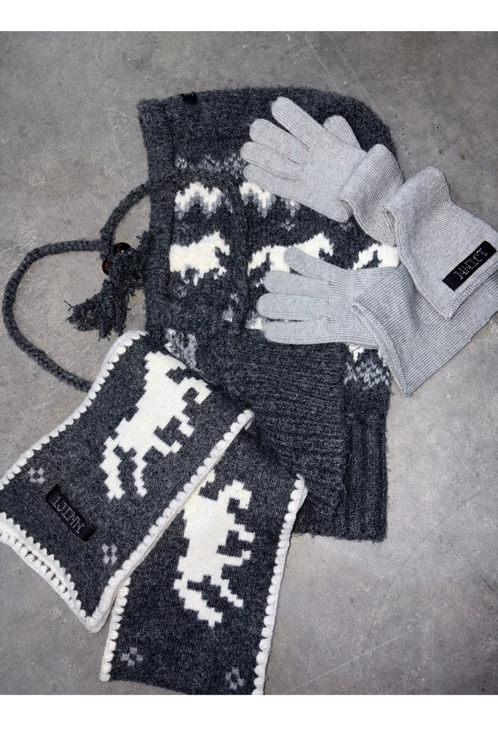 FAIR ISLE PONY JACQUARD KNIT HOOD – 3colors