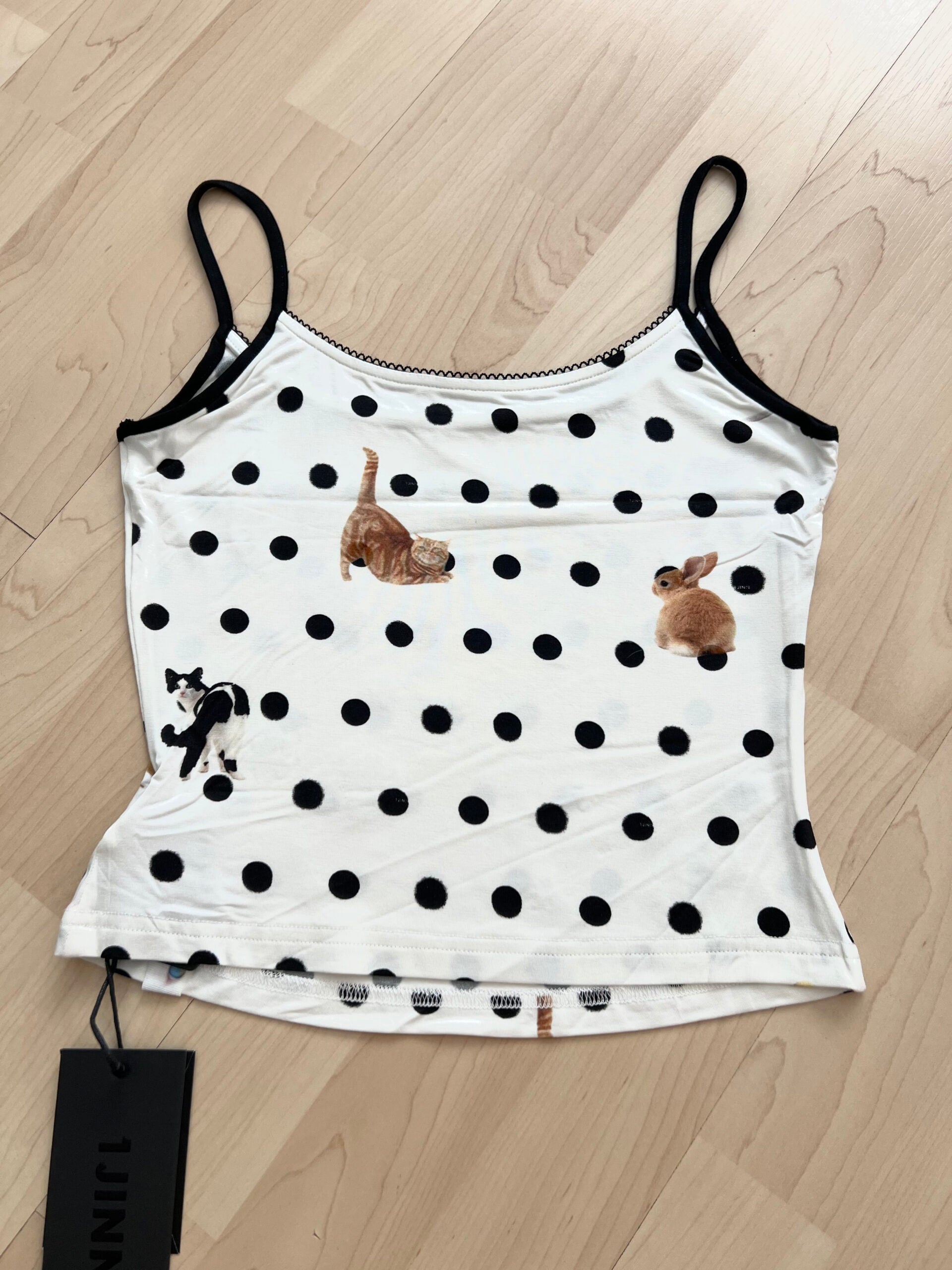 ♱ ネコ& イヌ LOVE POLKA DOTプリント Tシャツ& CAMIトップ（全2色）♱