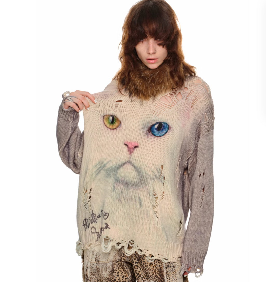 FIERCE CAT FURRY FRIEND OVERSIZED SWEATER – BLACK