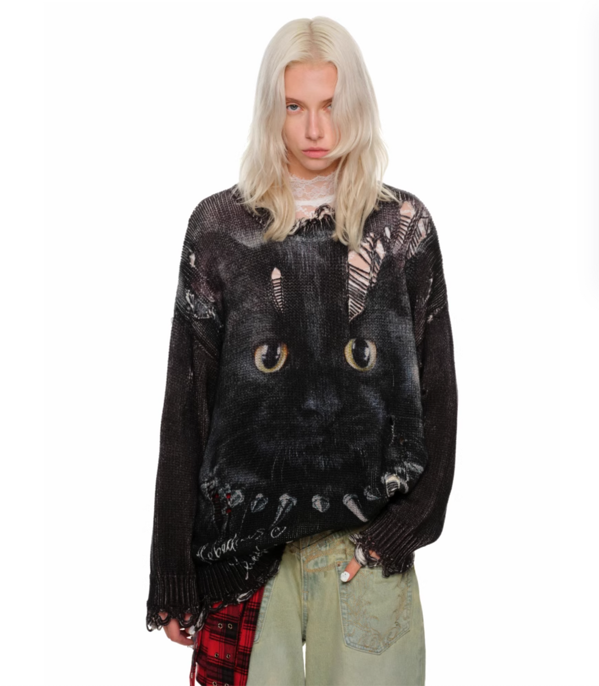 FIERCE CAT FURRY FRIEND OVERSIZED SWEATER – BLACK