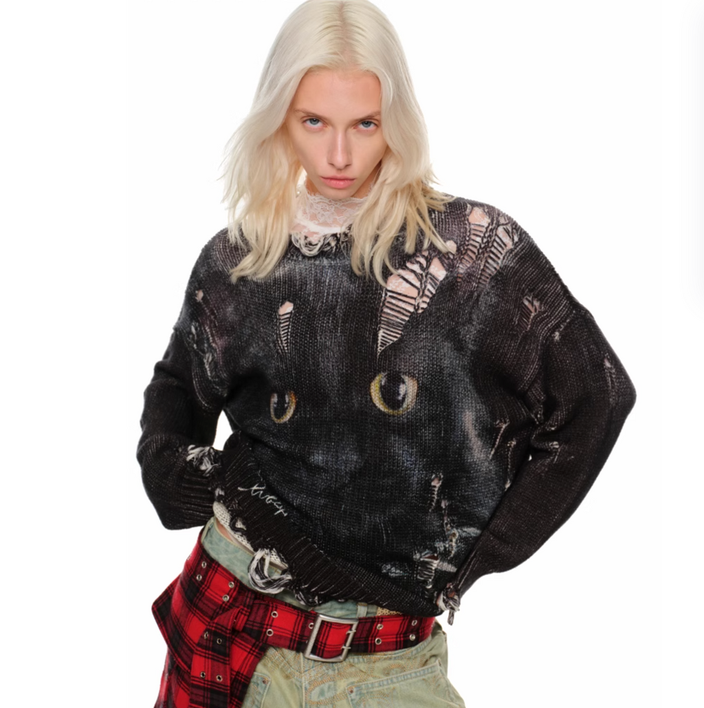 FIERCE CAT FURRY FRIEND OVERSIZED SWEATER – BLACK