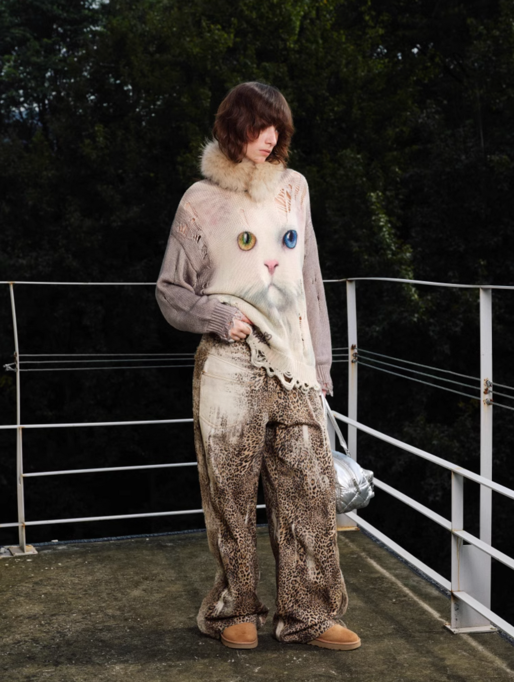 FIERCE CAT FURRY FRIEND OVERSIZED SWEATER – BLACK