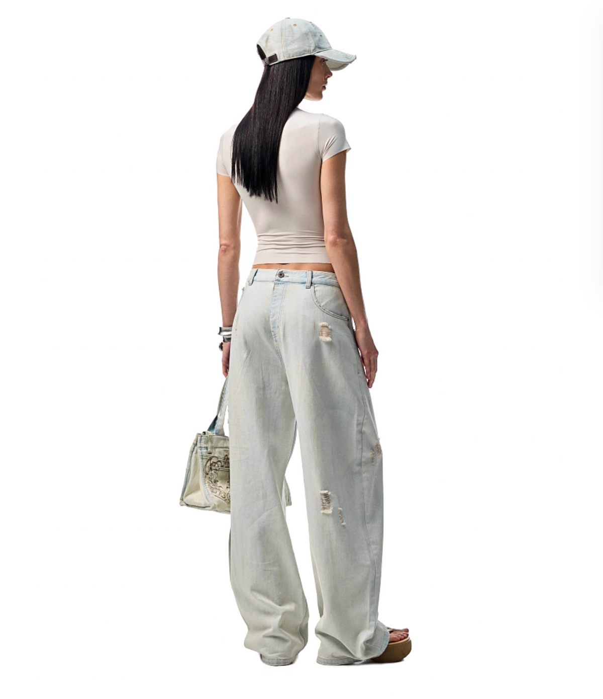 CHU LIGHT BLUE WIDE-LEG JEANS