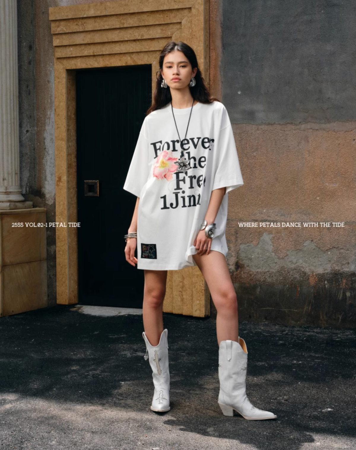 OVERSIZE FLORAL ALPHABET PRINTED T-SHIRT – 2colors