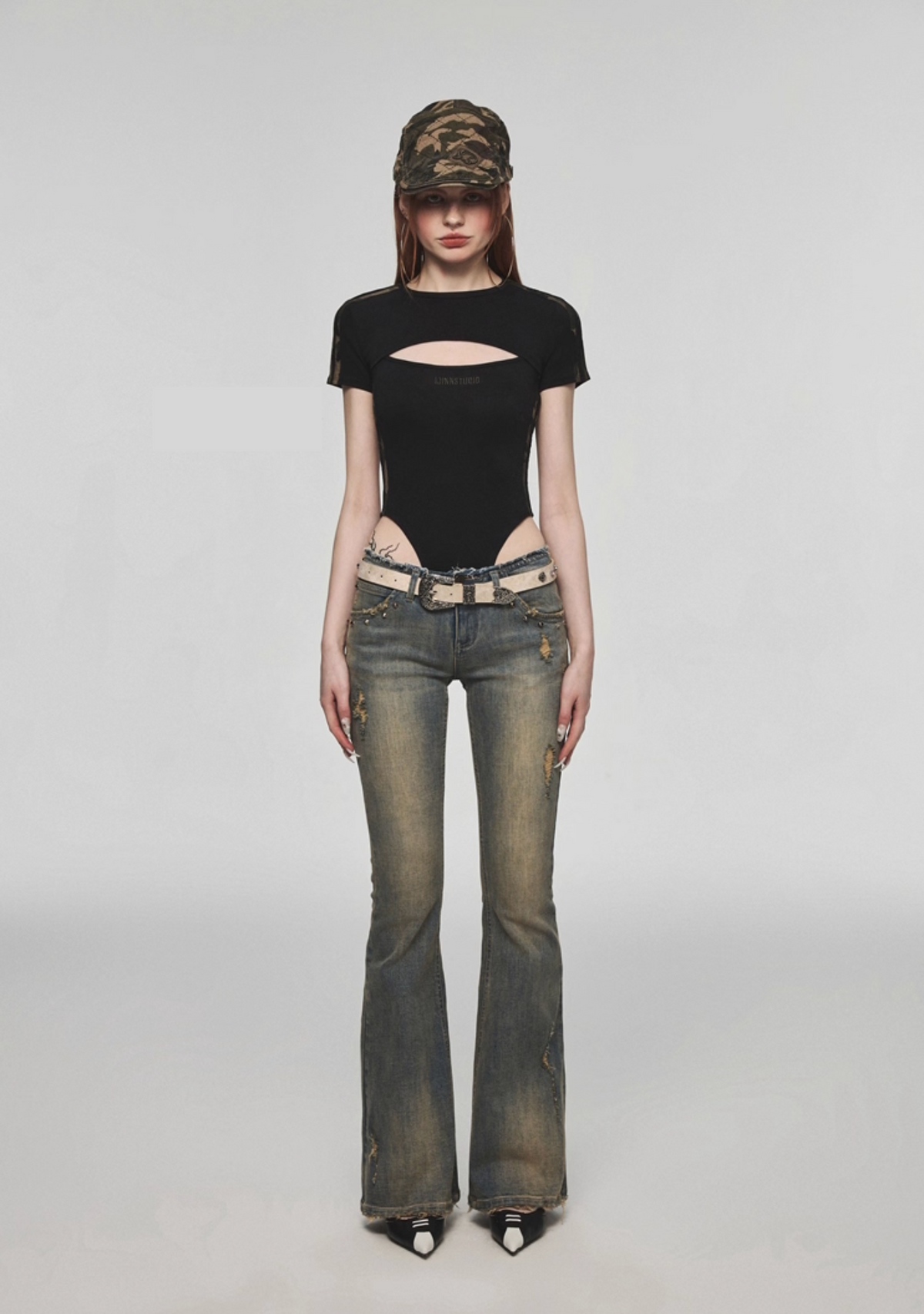 Y2K STUDS JEANS