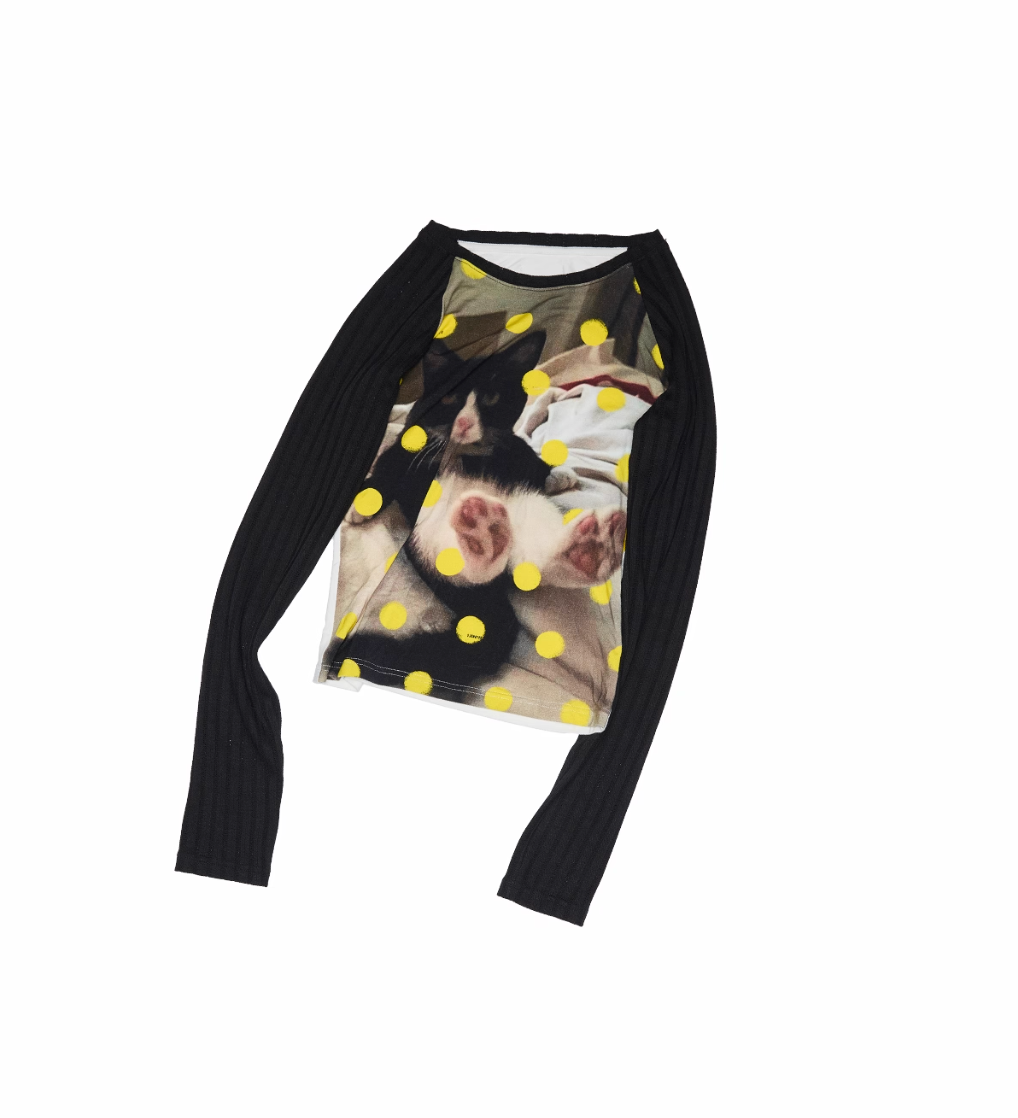 ♱ POLKA DOTブラックキャット柄 Tシャツ ♱