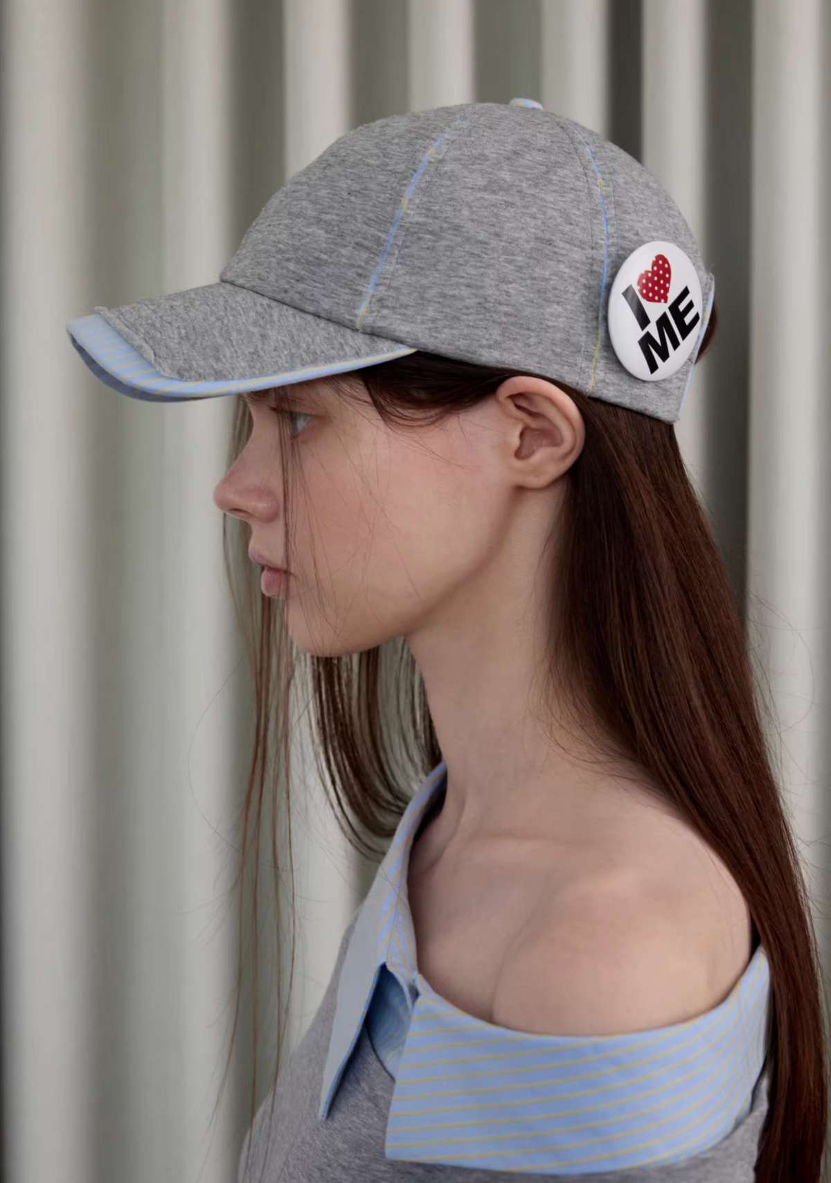 IN STOCK ♱ GRAY CONTRAST POP CAP + PLAYFUL REMOVABLE PIN BADGES