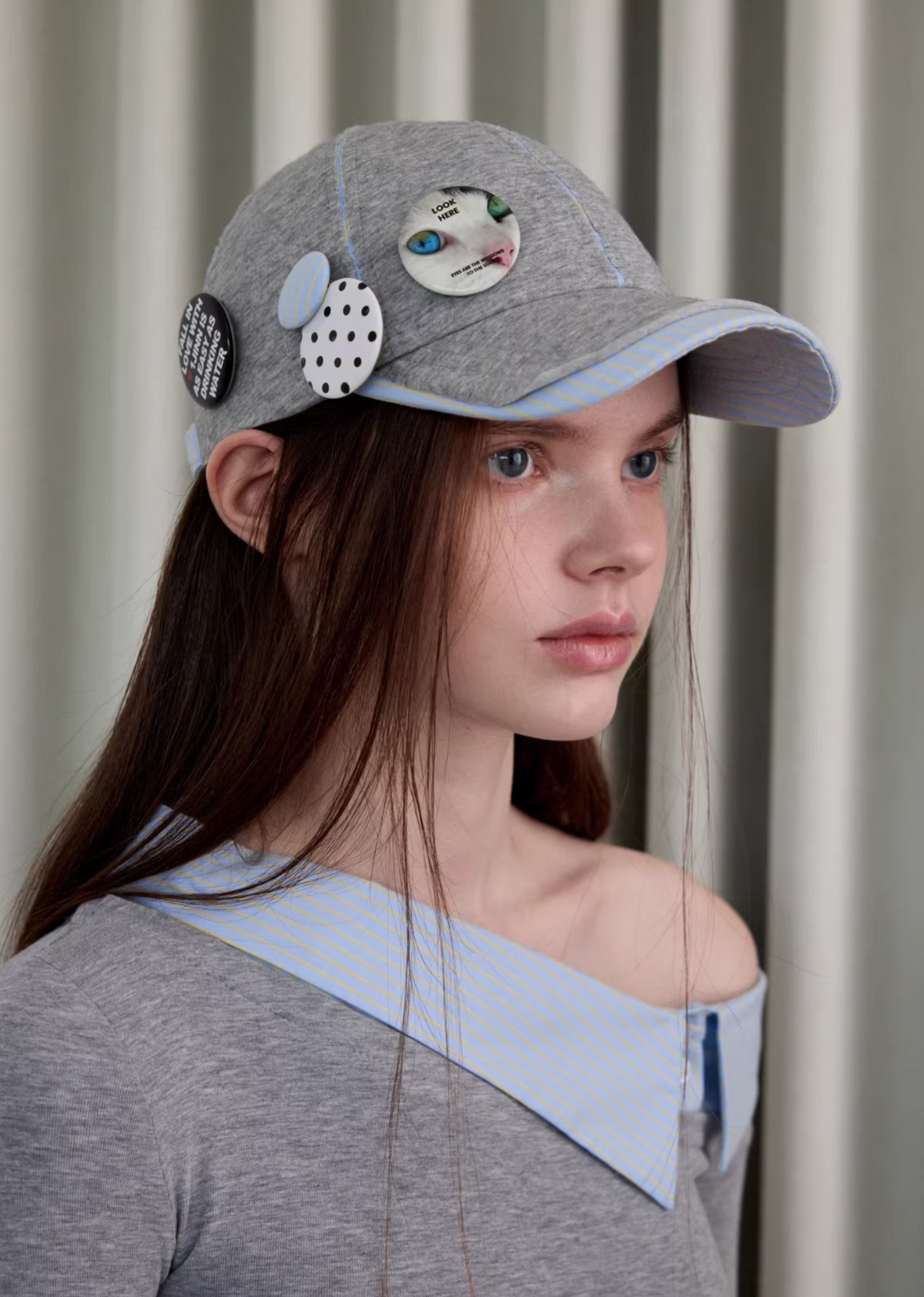 IN STOCK ♱ GRAY CONTRAST POP CAP + PLAYFUL REMOVABLE PIN BADGES