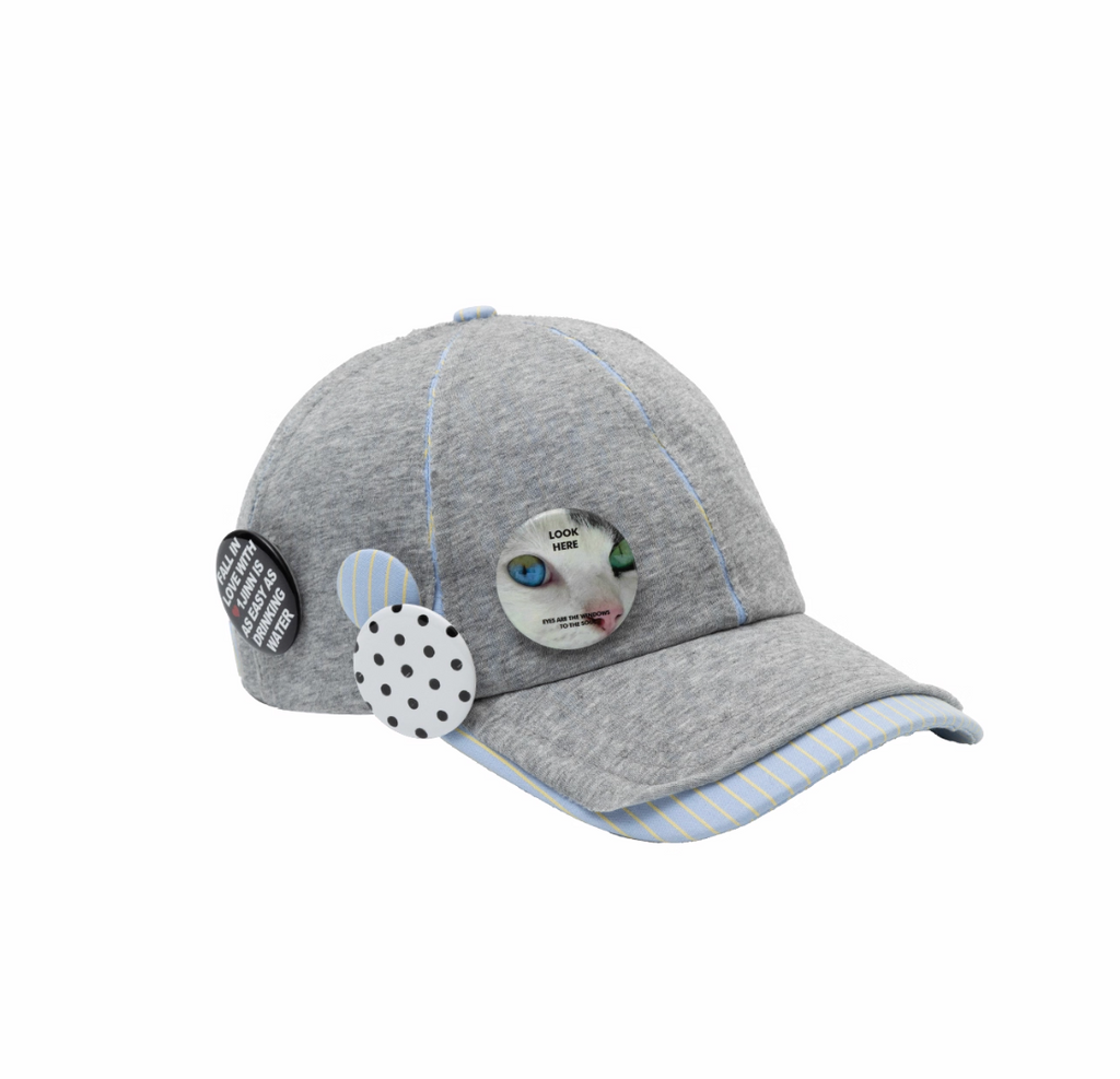 IN STOCK ♱ GRAY CONTRAST POP CAP + PLAYFUL REMOVABLE PIN BADGES