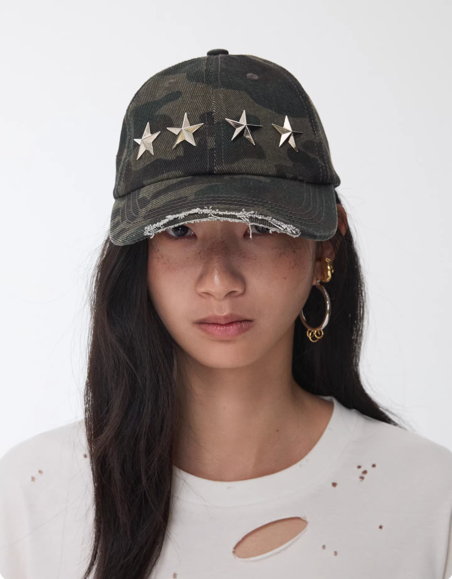 DISTRESSED STAR-STUDDED BASEBALL CAP – GREEN CAMOUFLAGE