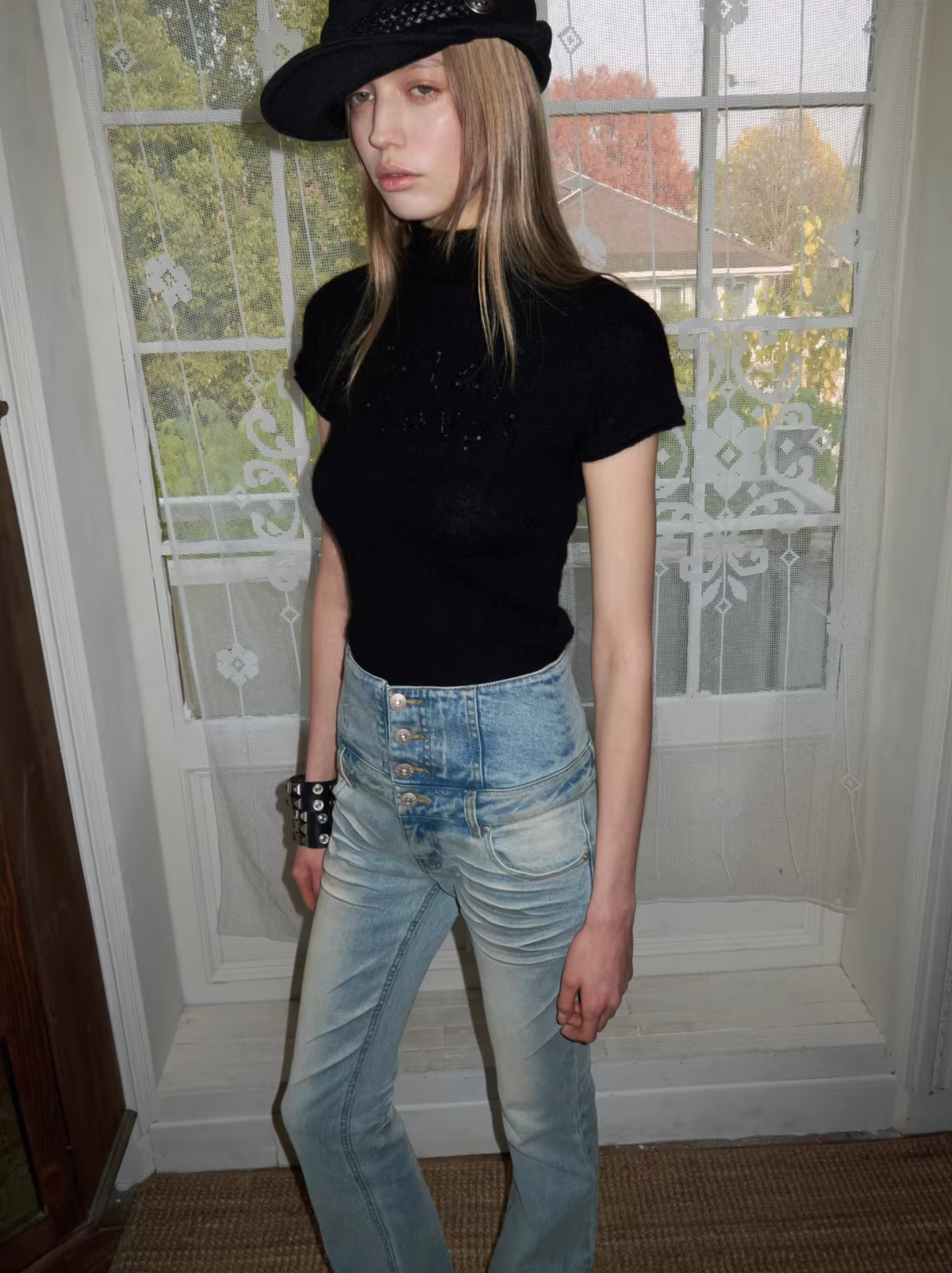 SEQUIN-EMBROIDERED KNIT TOP – 2colors