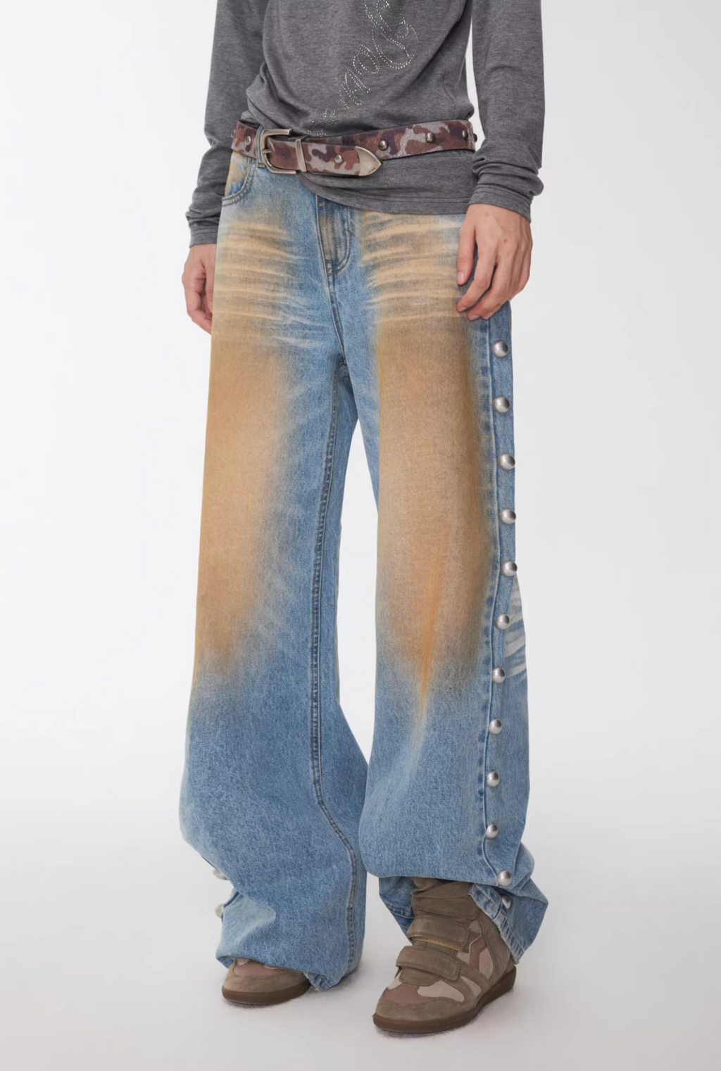BRONZE HORIZON WASH BUTTON-SIDE JEANS