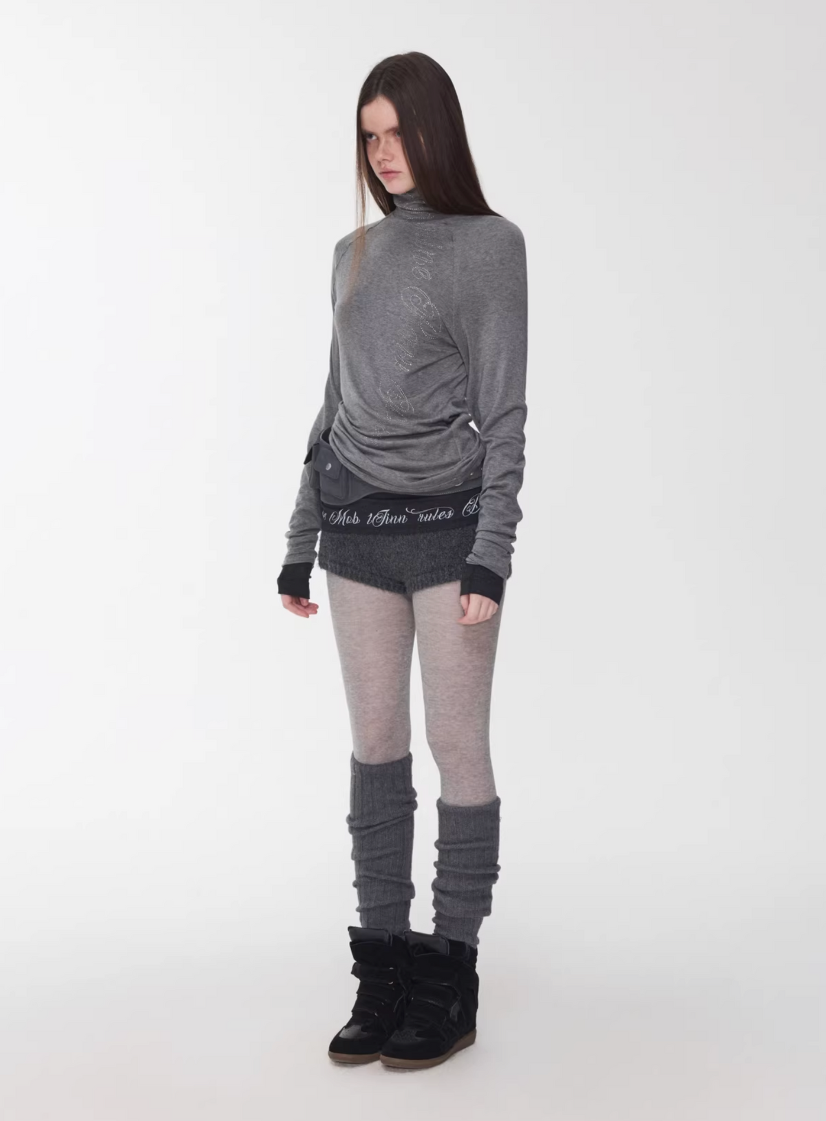 CRYSTAL LETTERING HIGH-NECK TOP – 4colors