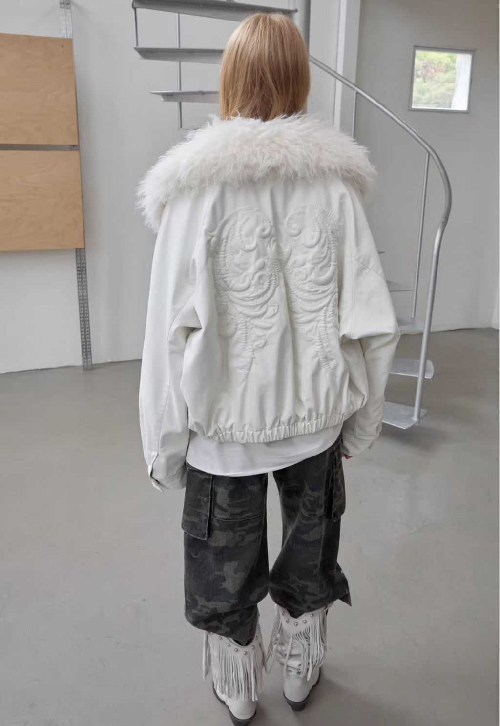 ANGEL WING FUR-COLLAR JACKET – 2colors