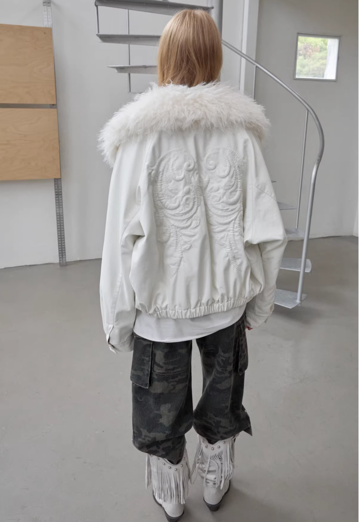 ANGEL WING FUR-COLLAR JACKET – 2colors