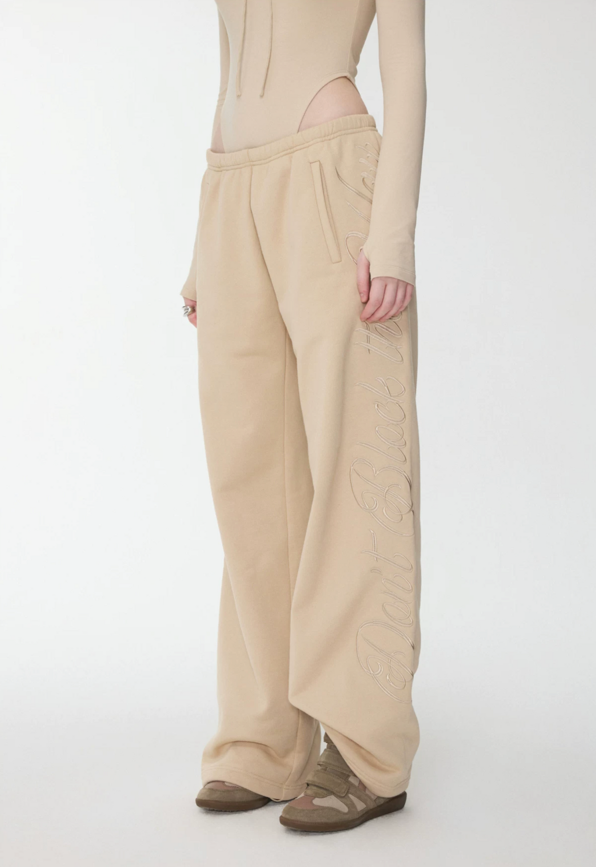 JELENE HOODIE FUR SWEATSHIRT & SWEATPANTS – 2colors (detachable hood)