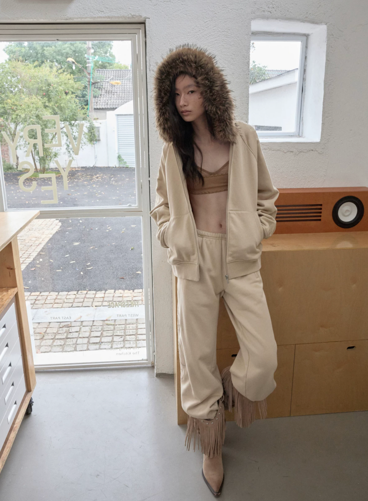 JELENE HOODIE FUR SWEATSHIRT & SWEATPANTS – 2colors (detachable hood)