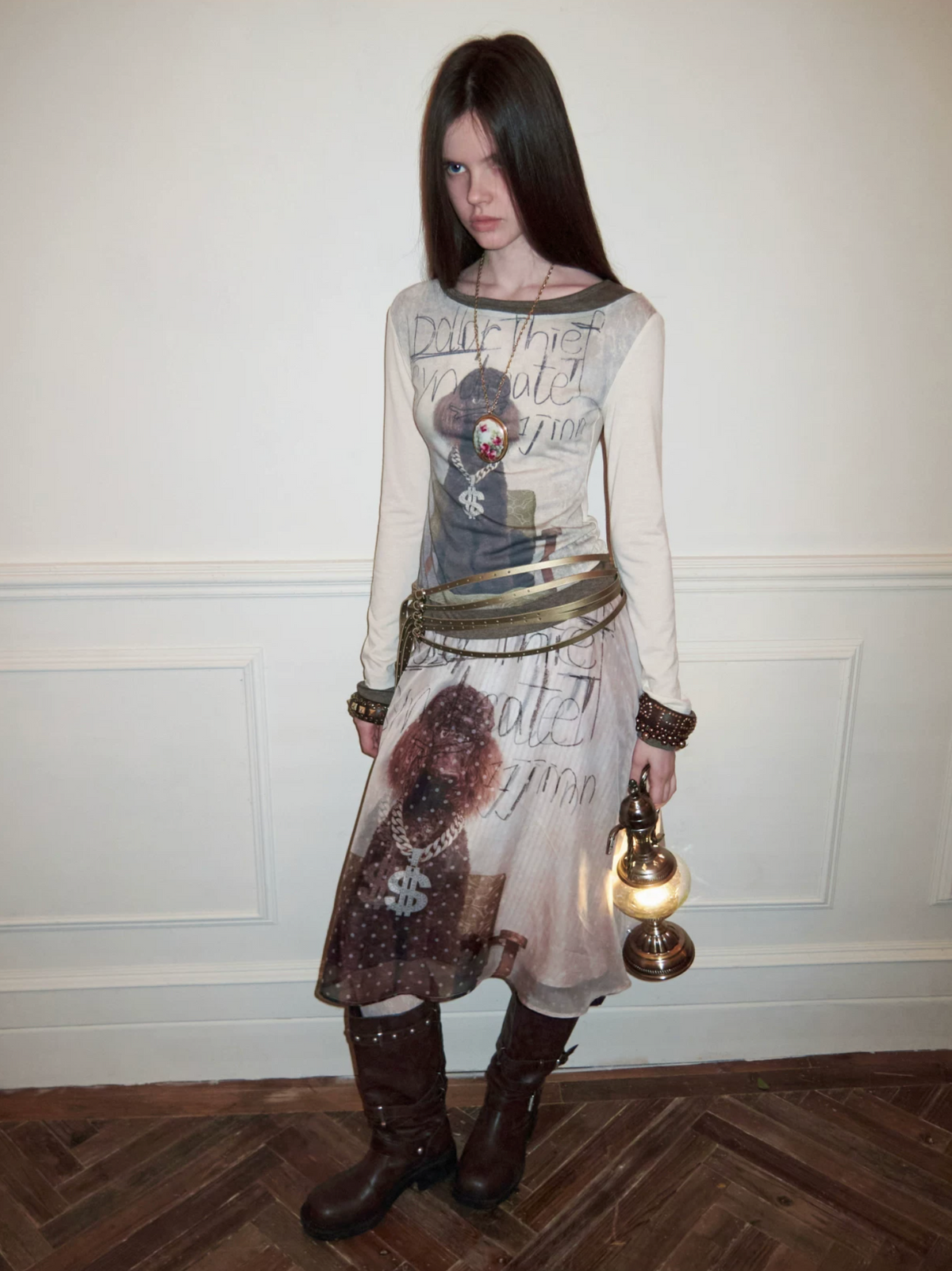SNAP LAYERED-EFFECT GRAPHIC T-SHIRT - 2colors
