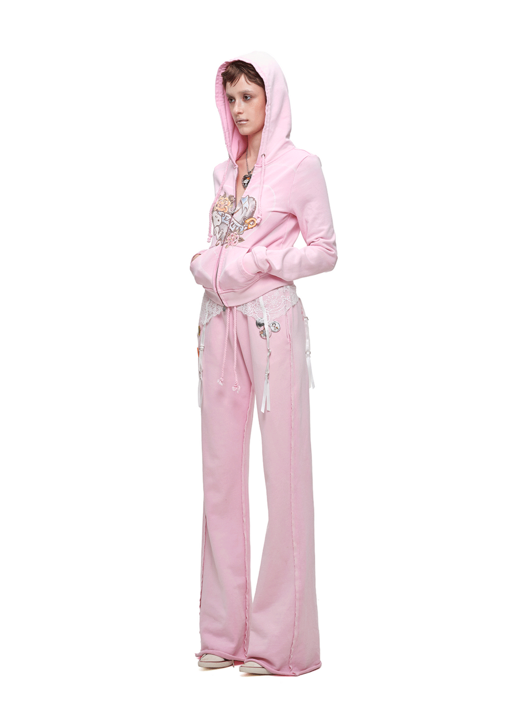 PEANUTS VINTAGE HEART GRAPHIC ZIP HOODIE & LOUNGE PANTS – PINK