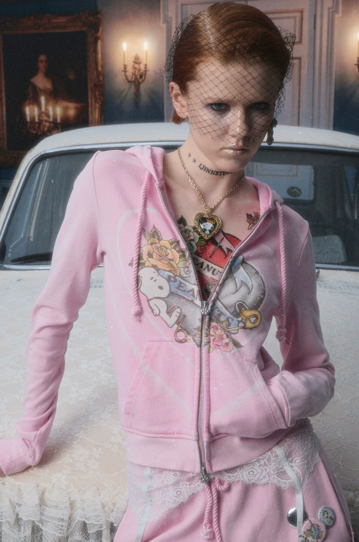 PEANUTS VINTAGE HEART GRAPHIC ZIP HOODIE & LOUNGE PANTS – PINK