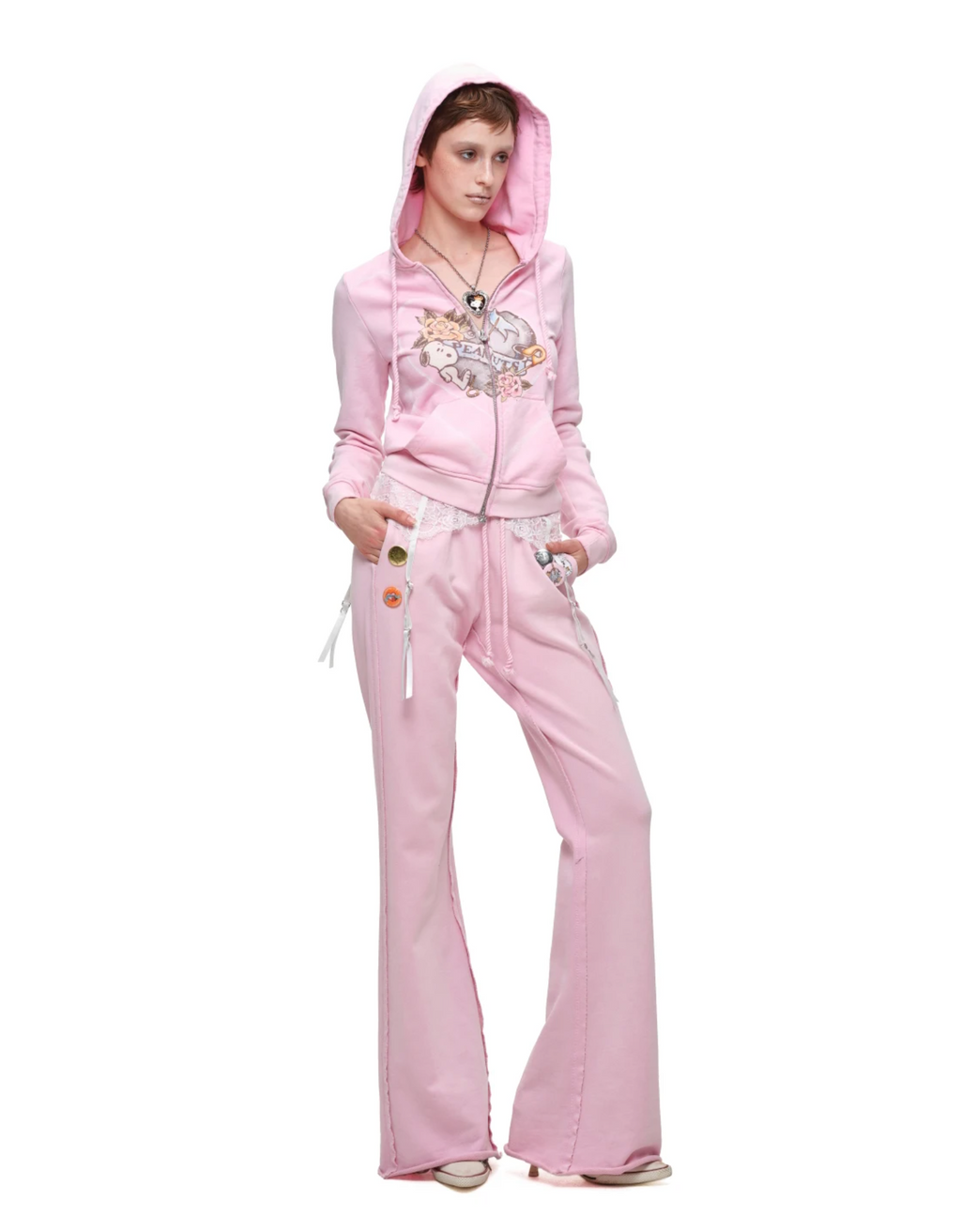 PEANUTS VINTAGE HEART GRAPHIC ZIP HOODIE & LOUNGE PANTS – PINK