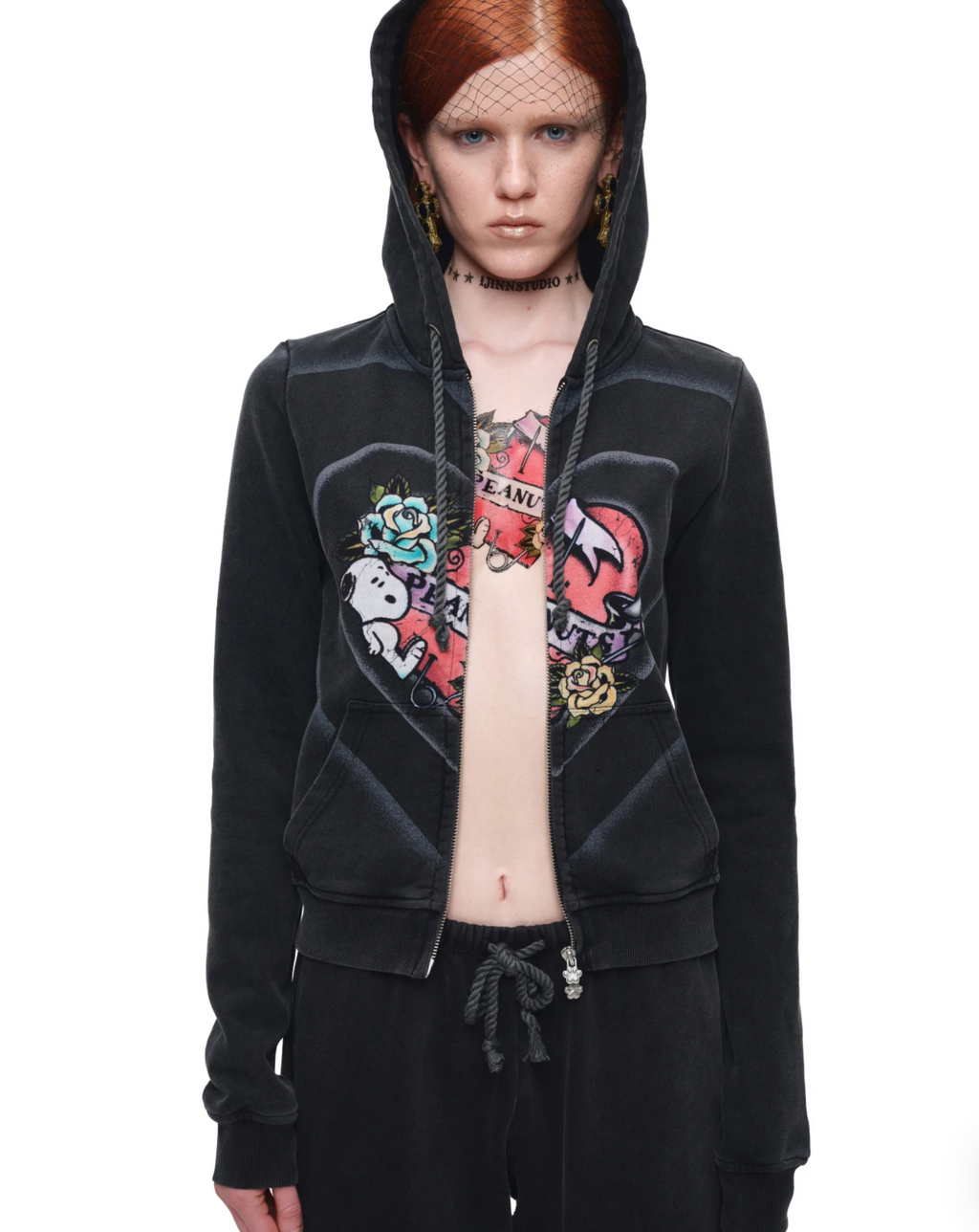 PEANUTS VINTAGE HEART GRAPHIC ZIP HOODIE & LOUNGE PANTS – WASHED BLACK