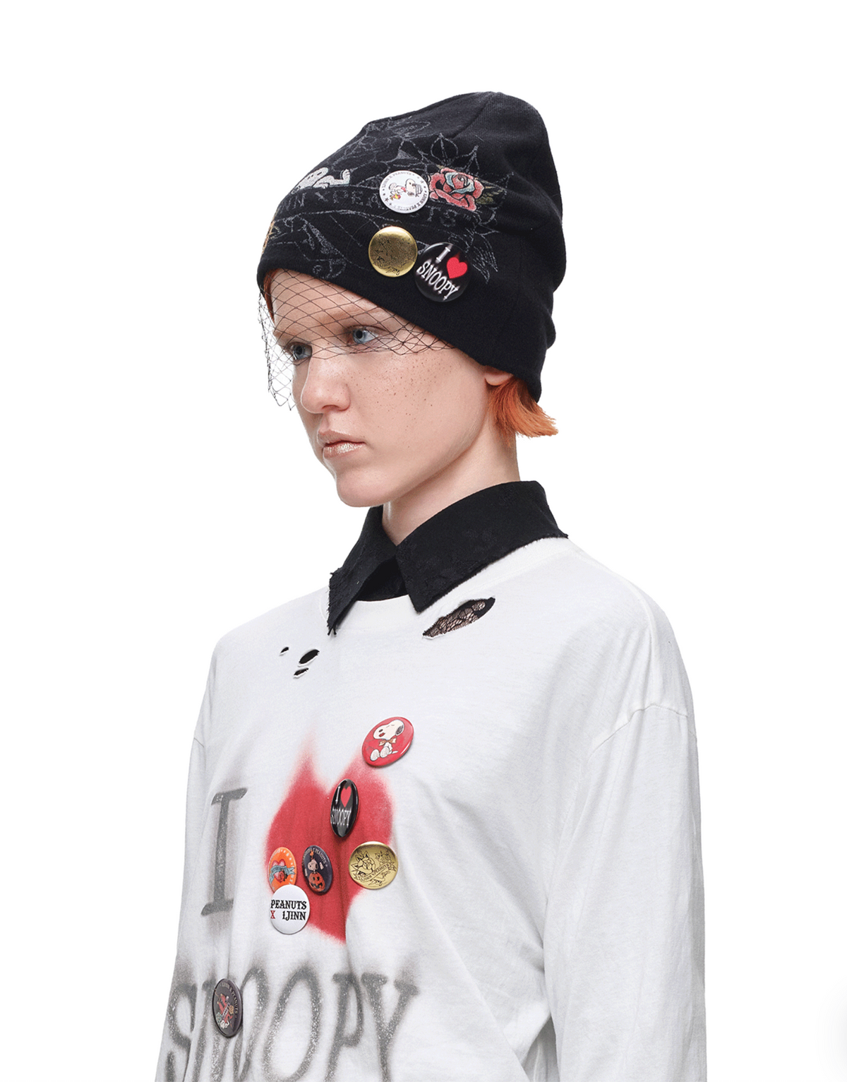 1JINN TATTOO SNOOPY GRAPHIC BEANIE WITH PIN SET – BLACK