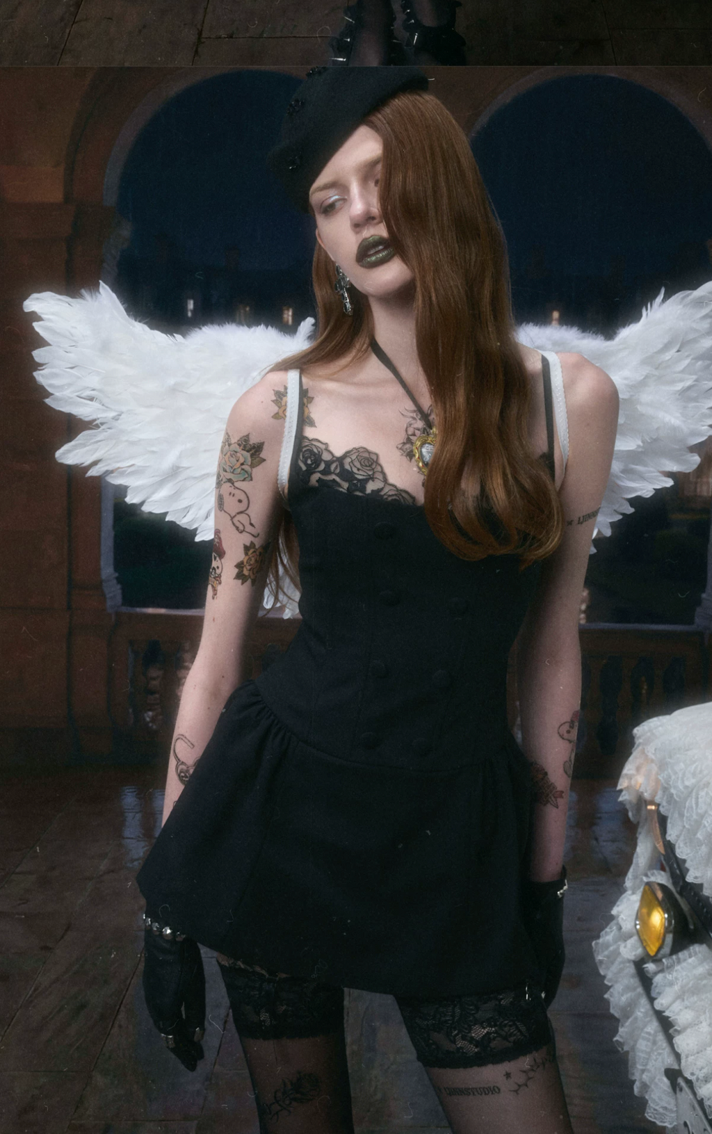 ROMANTIC LACE CORSET MINI DRESS – BLACK