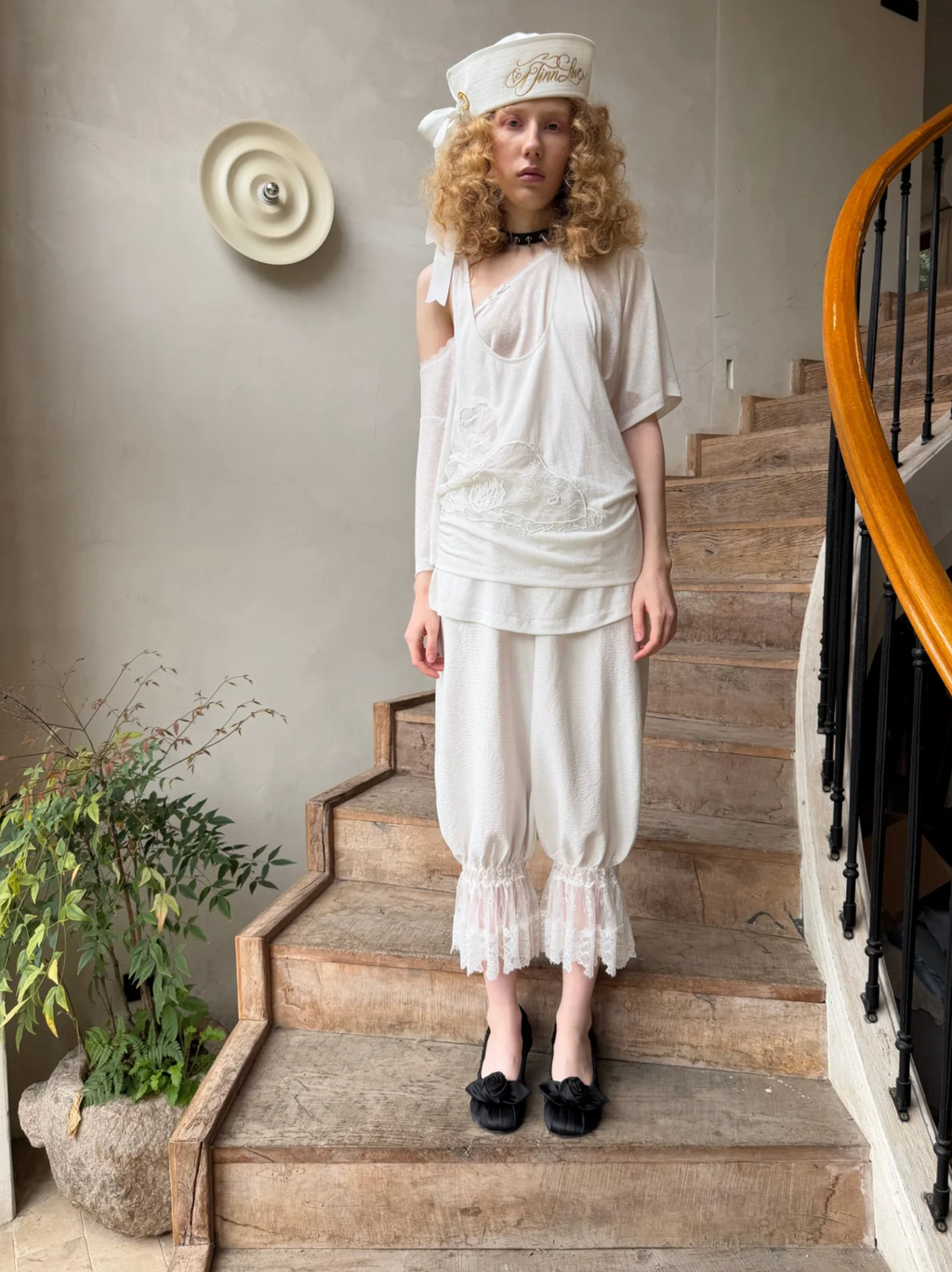 LACE RUFFLE BLOOMER PANTS