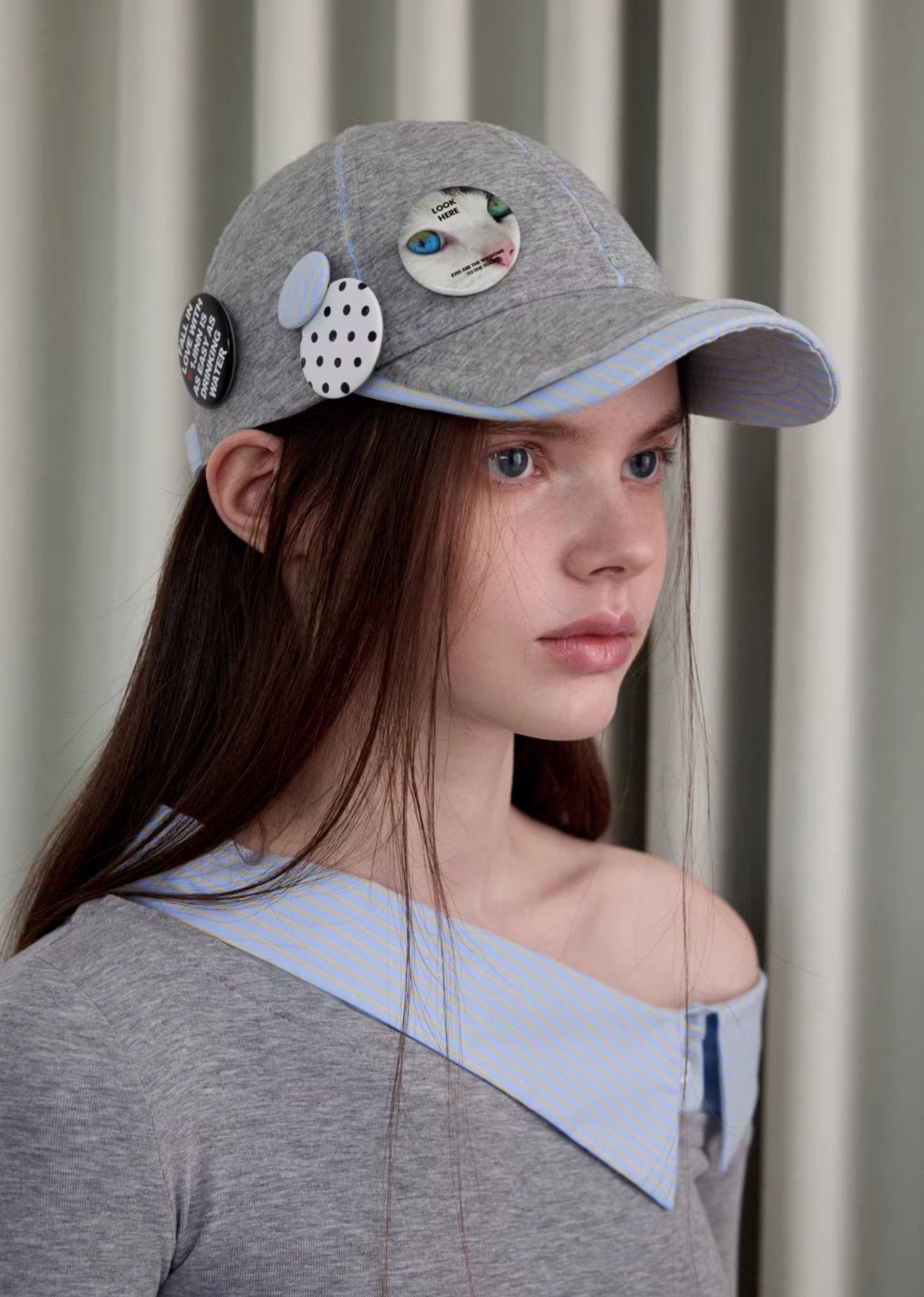 ♱ GRAY CONTRAST POP CAP + PLAYFUL REMOVABLE PIN BADGES ♱ グレーコントラスト・ポップキャップ ＋ 遊び心のあるピンバッジ付き ♱