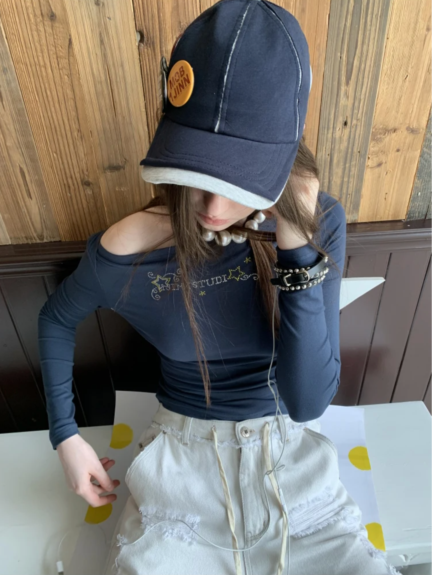 ♱ HARA ラインストーンスターロゴ ボートネックロングスリーブトップス ♱ (全2色)
