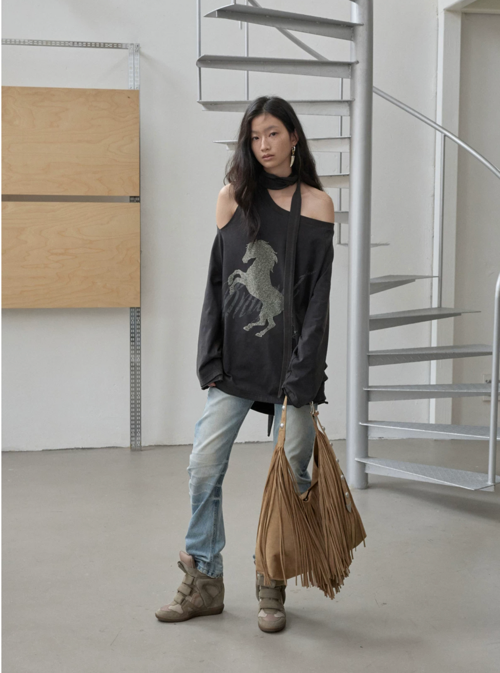 VAMPY RHINESTONE HORSE TOP