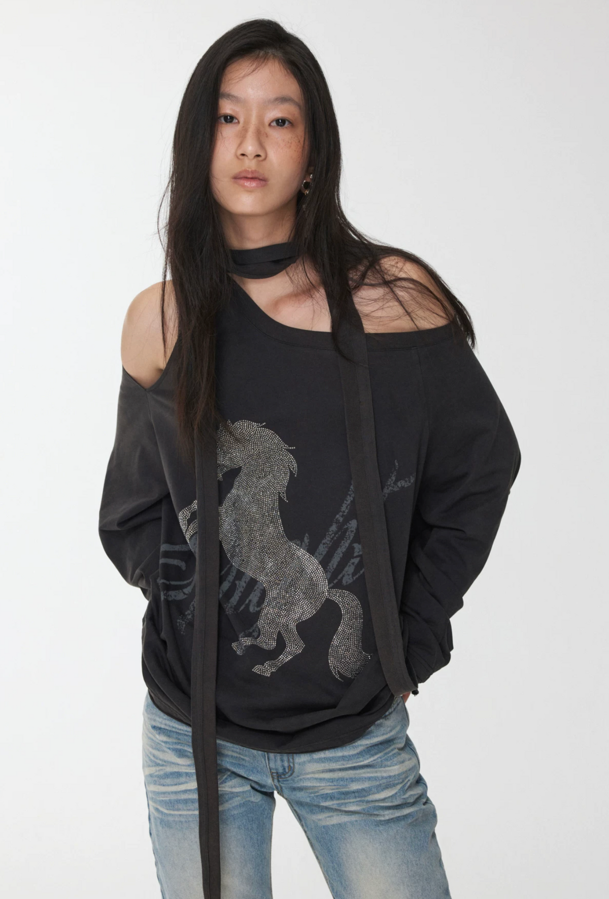 VAMPY RHINESTONE HORSE TOP